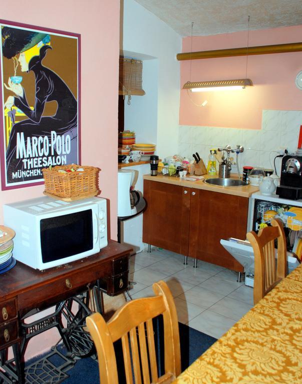 Pension Atelier 12 Прага Екстер'єр фото